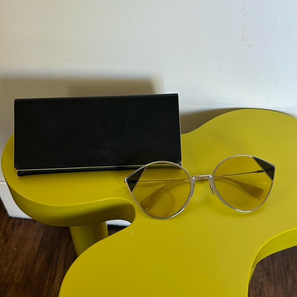 FENDI SUNGLASSES